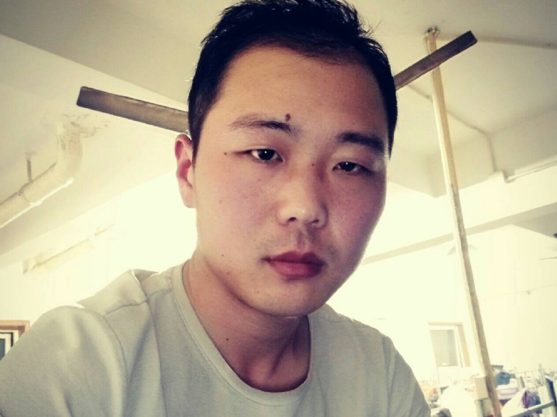 听听那冷雨的第一张照片--宿迁相亲服务中心
